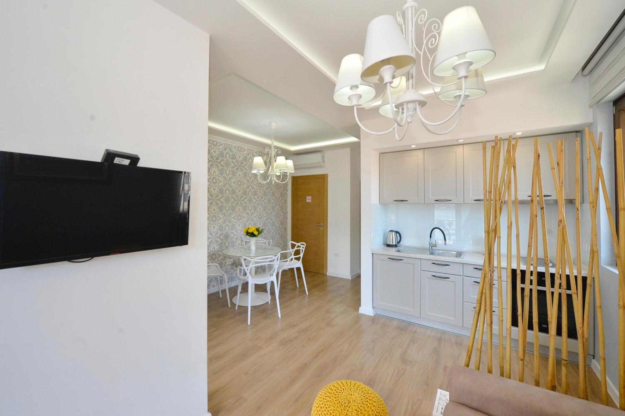 Pearl Shell Apartments Котор Екстер'єр фото