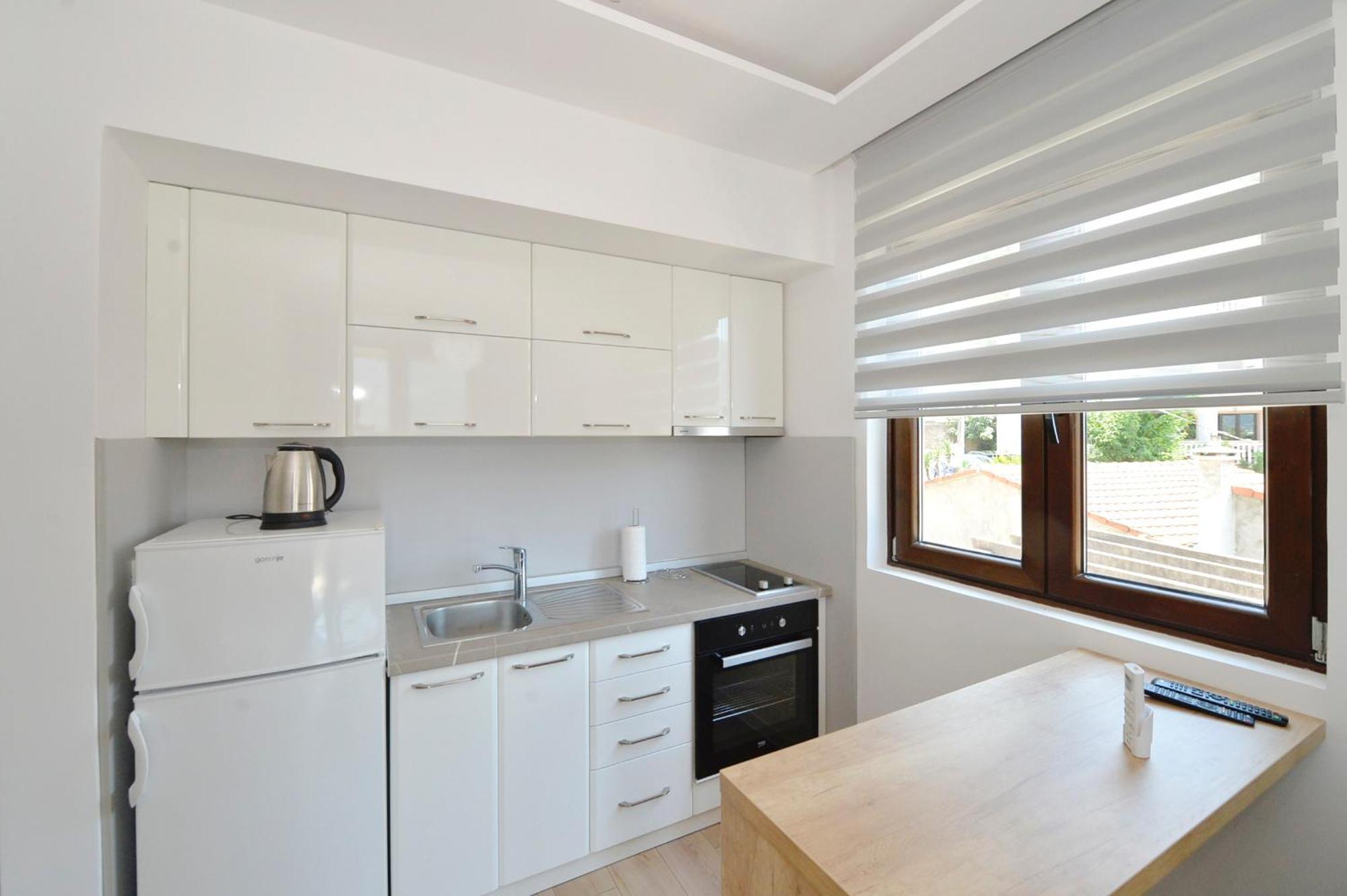 Pearl Shell Apartments Котор Екстер'єр фото